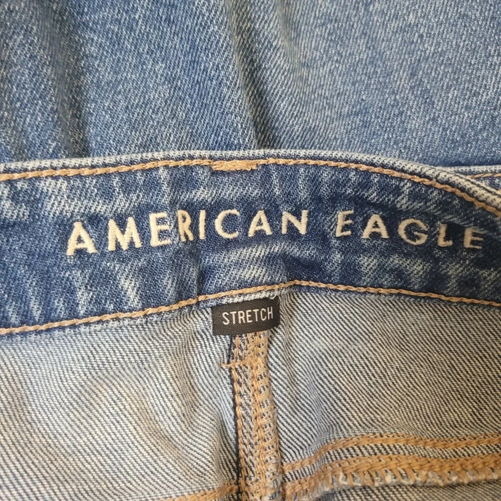 American Eagle 14 Mom Jeans Womens Blue Distressed High Rise Stretch Denim
